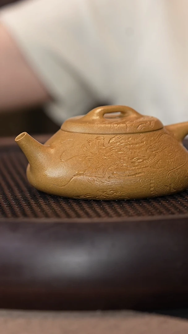 【闪购商品】紫砂茶壶梨皮黄纳瓢