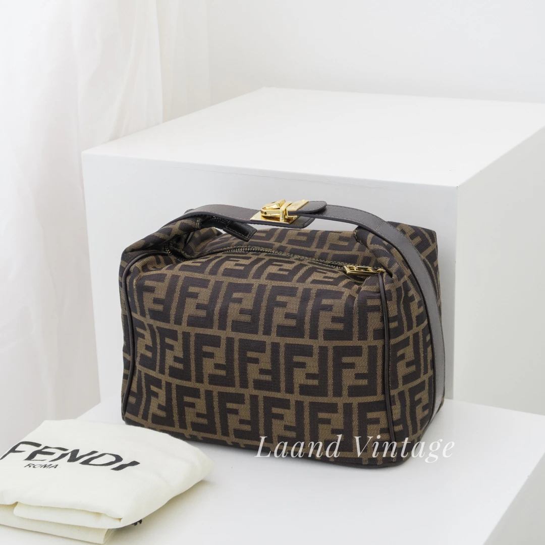 99新 FENDI/芬迪 99新 Laand中古/Fendi Zucca 饭盒包03210