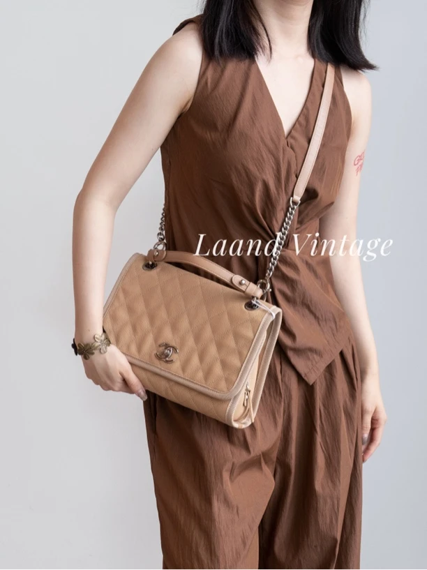 95新 Chanel/香奈儿 奶茶色滚边口盖包/04958/Laand中古