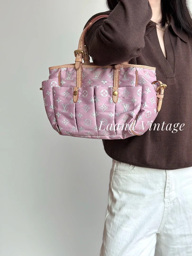 95新 LouisVuitton/路易威登 LV粉色缎面手提包/06042/路易威登包