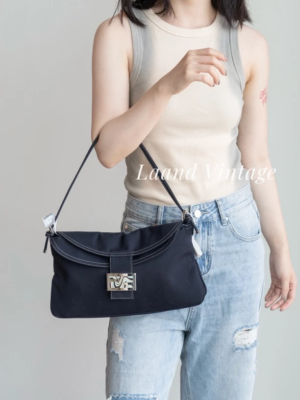 95新 FENDI/芬迪 藏青色珐琅扣双口盖法棍/04682/Laand中古