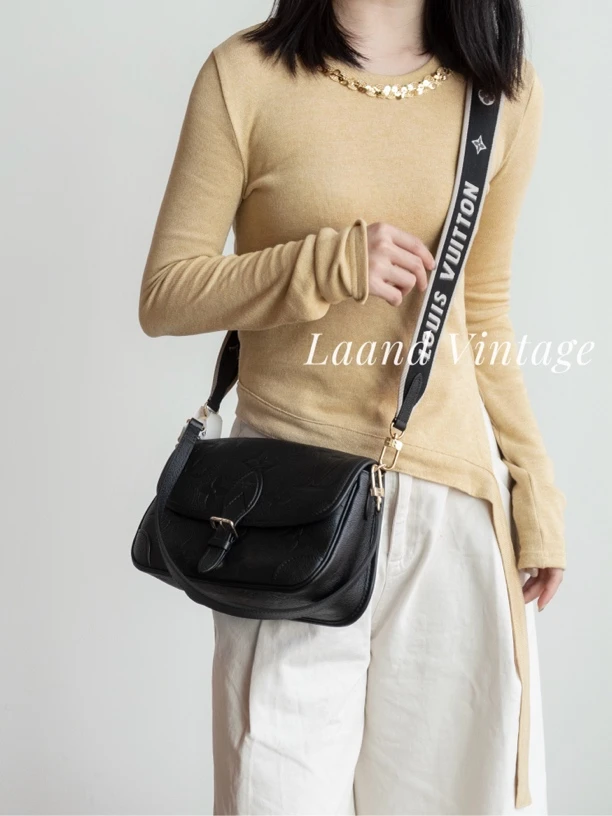 95新 LouisVuitton/路易威登 Diane黑色压纹法棍/05331/Laand中古