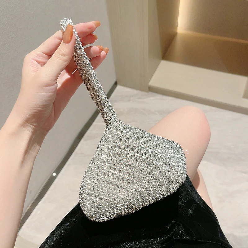 手提水钻女包夏天斜挎小包晚宴手拿包宴会手拎小包包流行潮女小包