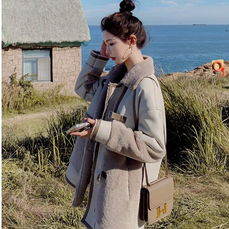 2023年秋冬新款时尚拼色皮毛一体仿麂皮绒外套小个子机车服