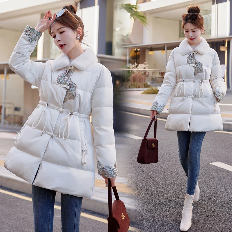新中式国风刺绣羽绒服女2024冬季新款复古盘扣改良唐装白鸭绒外套