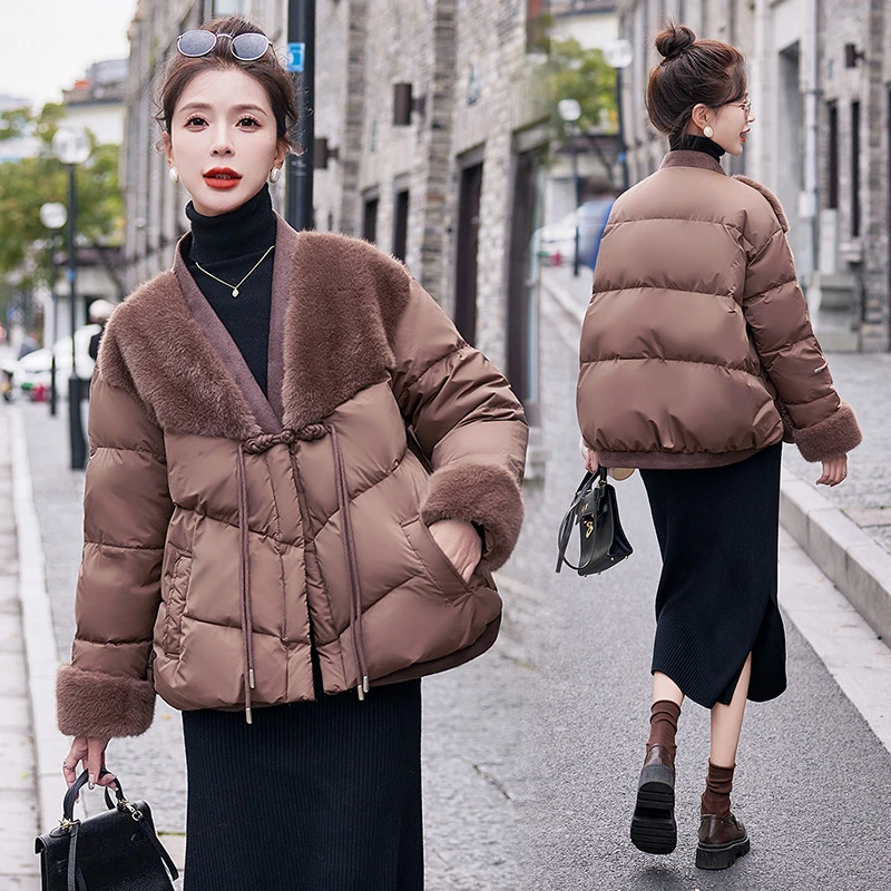 新中式国风毛绒拼接羽绒服女2024冬季新款复古盘扣白鸭绒短款外套
