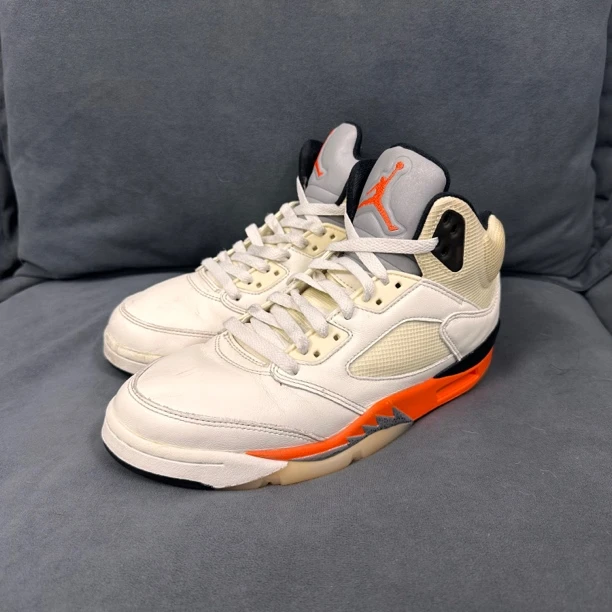 41码 260/AJ5 白扣碎 球鞋/9新/公价1299