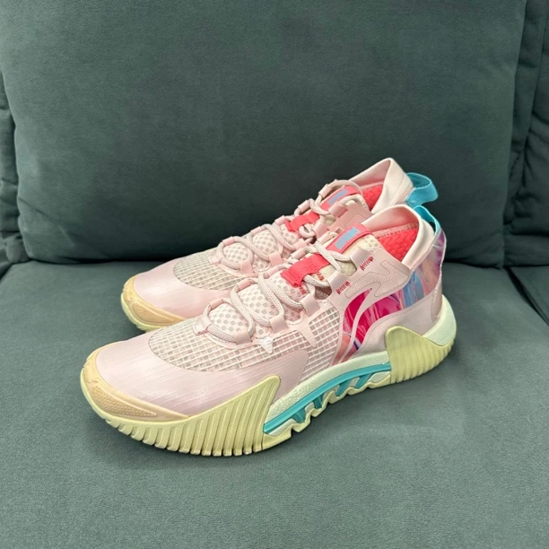 44码 280/反伍2low 粉色 篮球鞋/95新/公价329