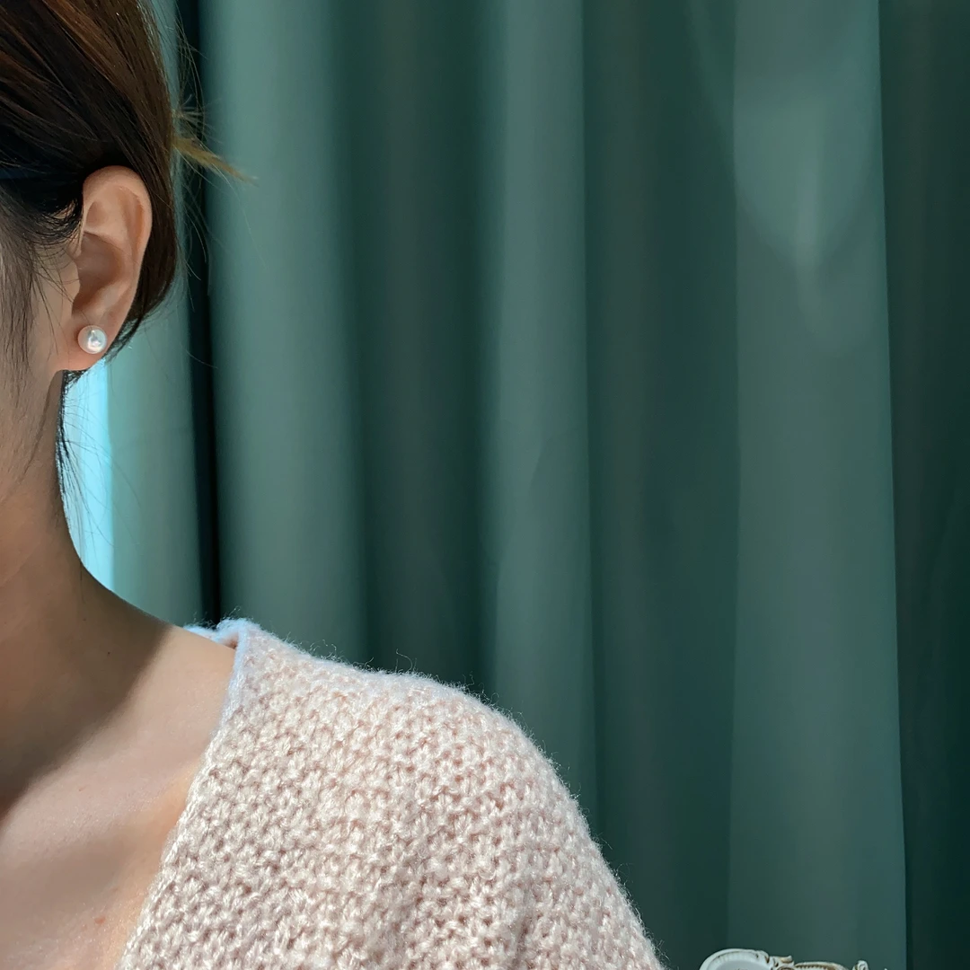 海洋大地【樱光珀】Akoya天女耳钉18K金素钉樱花粉小灯泡耳环气质