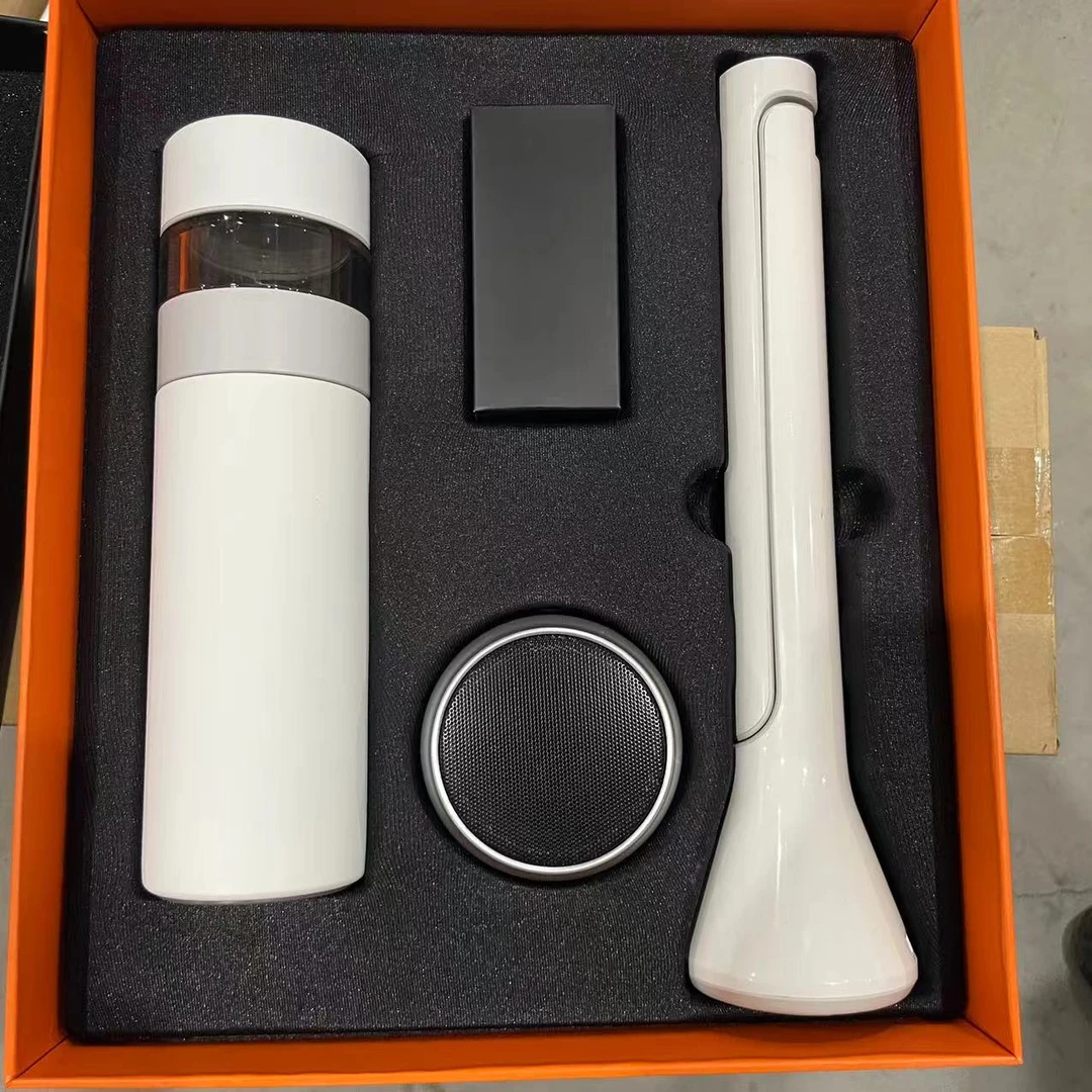 95新 Xiaomi/小米 小米尊享礼盒 折叠台灯+蓝牙音箱+泡茶保温杯
