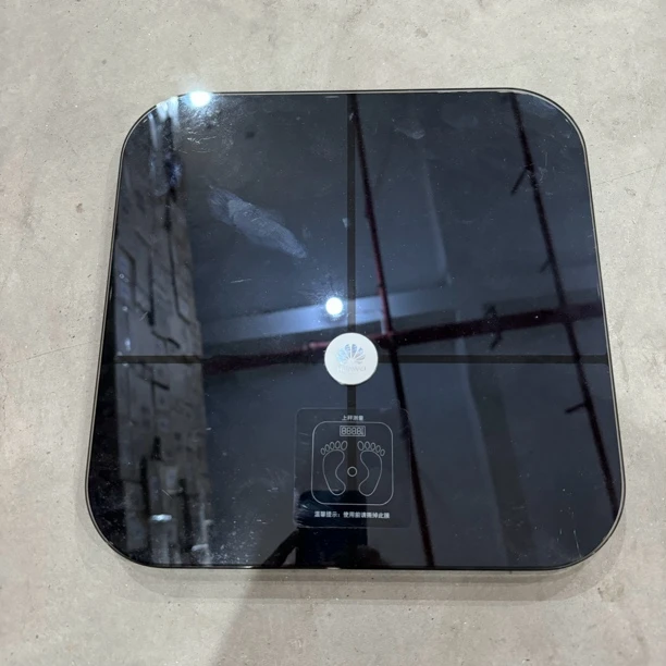 9新 Huawei/华为 智能体脂秤蓝牙版CH18裸包95新
