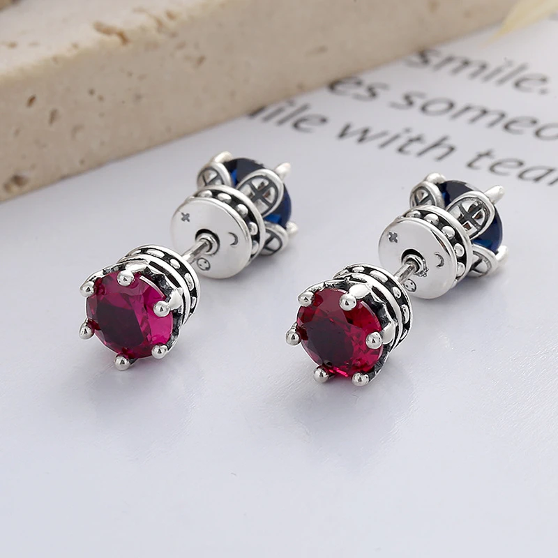 POFO 925银耳饰 复古轻奢双面锆石设计皇冠耳钉 E025