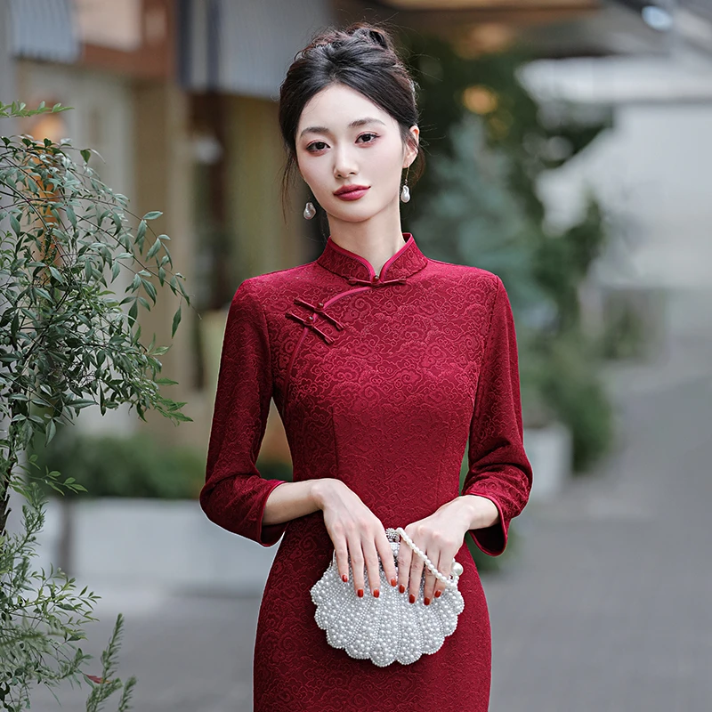 旗袍春季高端祥云长袖2025年新款改良喜婆婆女礼服妈妈连衣裙喜服