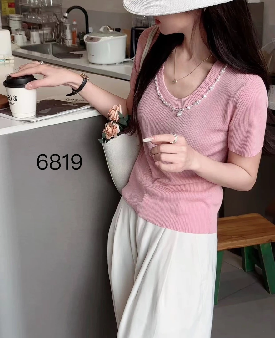 6819 (部分无水洗唛,介意慎拍)SANFAN新款针织衫