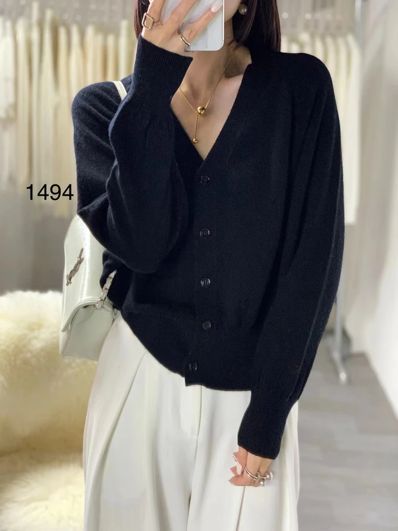 1494（部分无水洗唛，介意慎拍）SANFAN新款针织衫