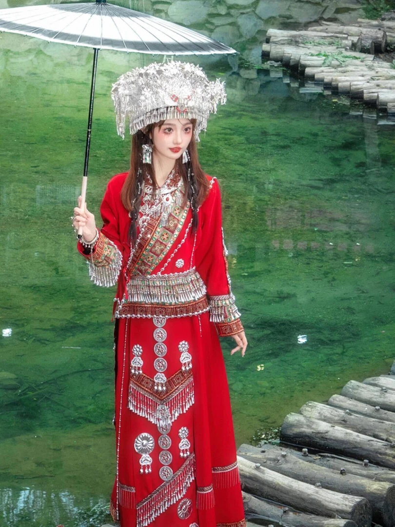 苗族服装女少数民族苗族土家族舞台服饰新款全套民族风套装高档