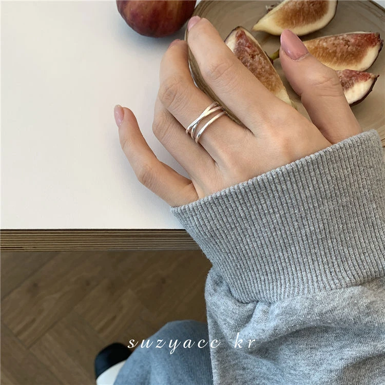 三层交叉素圈戒指女简约小众设计感时尚个性食指戒开口可调节