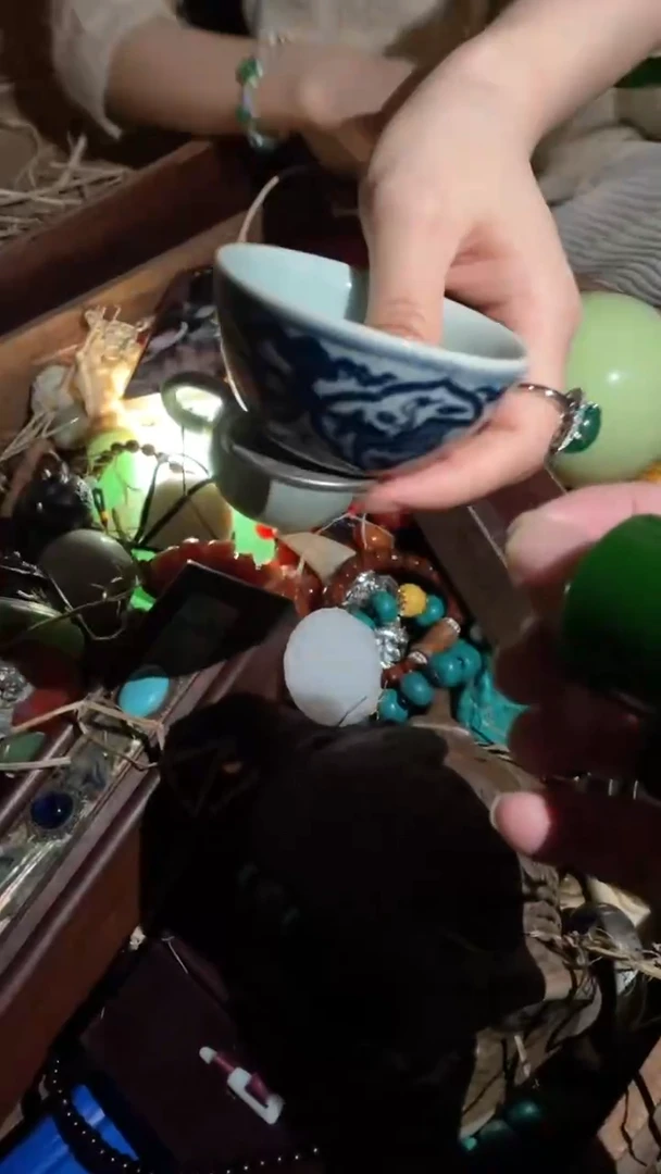 【闪购商品】瓷盖碗摆件