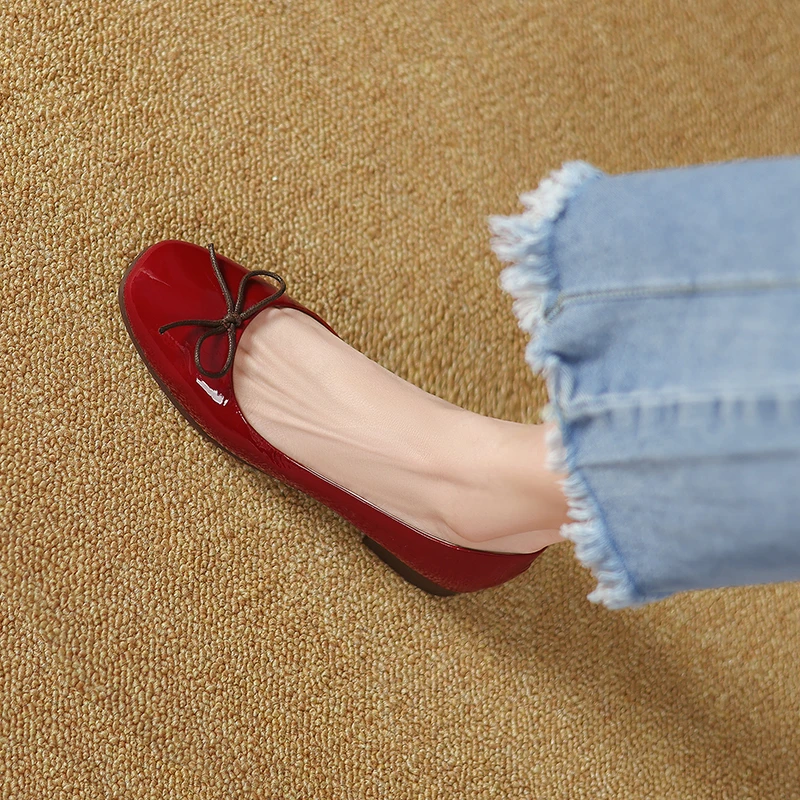 妮彩熙1.5cm跟 软底软面船鞋奶奶鞋平底芭蕾舞鞋漆皮单鞋女7704