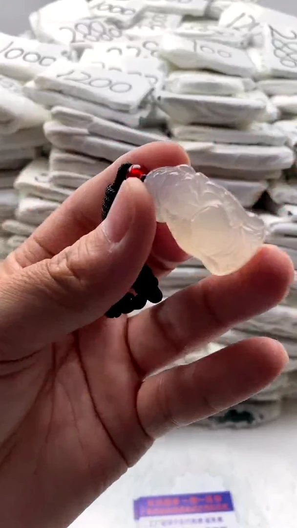 【闪购商品】玛瑙/玉髓颈饰未镶嵌财神