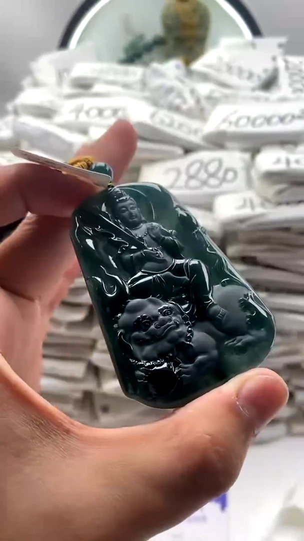 【闪购商品】翡翠颈饰未镶嵌文殊