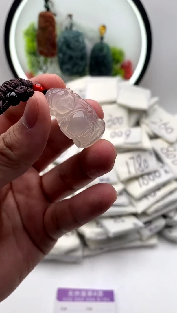 【闪购商品】玉髓颈饰未镶嵌财神