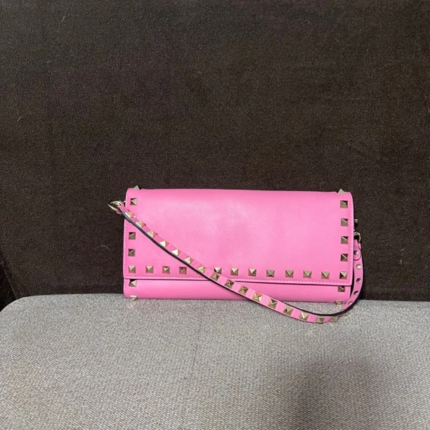 95新 Valentino/华伦天奴 铆钉单肩包 鱼鱼