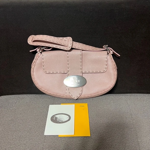全新未使用 FENDI/芬迪 中古外锋线腋下包 保存品 鱼鱼