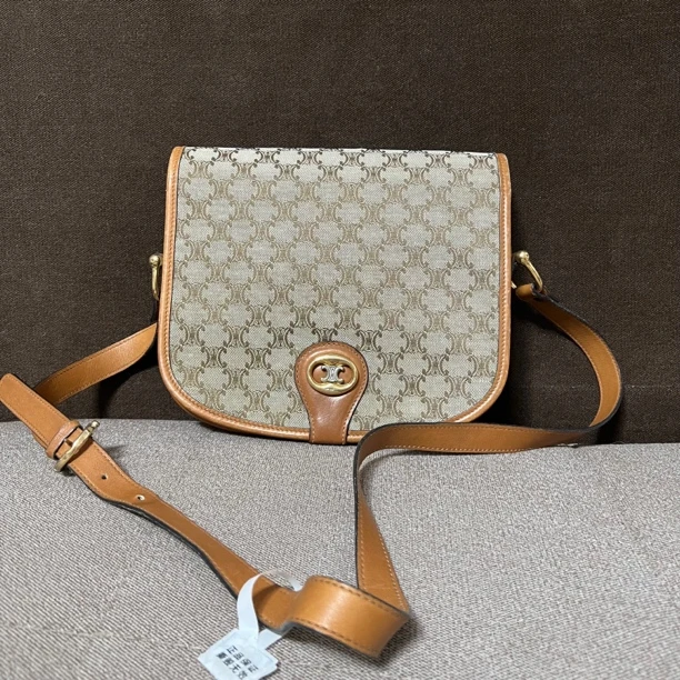 95新 Celine/思琳 老花马鞍邮差包 鱼鱼