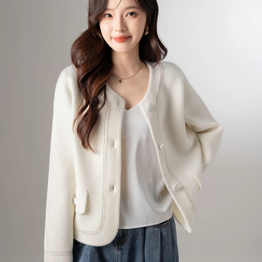 2024早秋新款法式小香风短款外套名媛圆领加厚口袋女士针织上衣