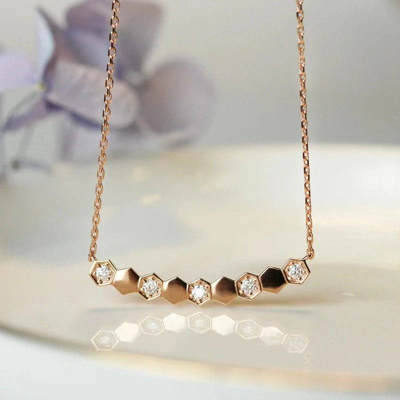 钛钢项链 R15简约蜂巢设计感项链女小众甜美高级感新款锁骨链