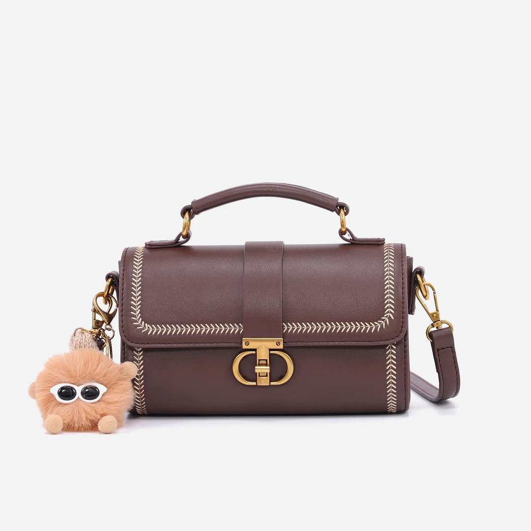 （赠挂饰）时尚休闲百搭女士经典斜挎小包DF24093695咖啡色