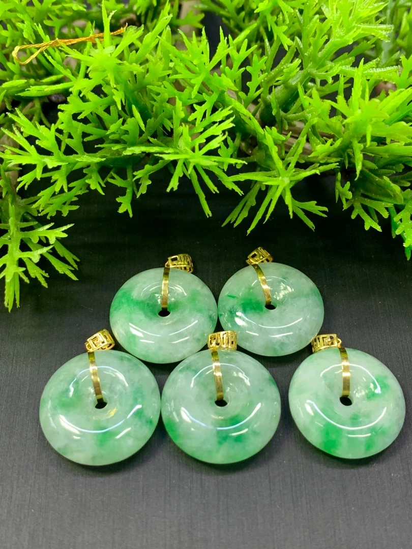 18K金镶嵌平安扣翡翠A货02（多样性发其一）