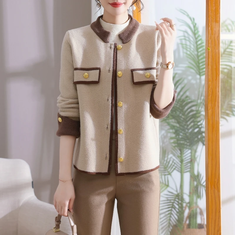 妈妈秋装洋气小香风外套中年女时尚短款毛呢中老年人春秋针织衫