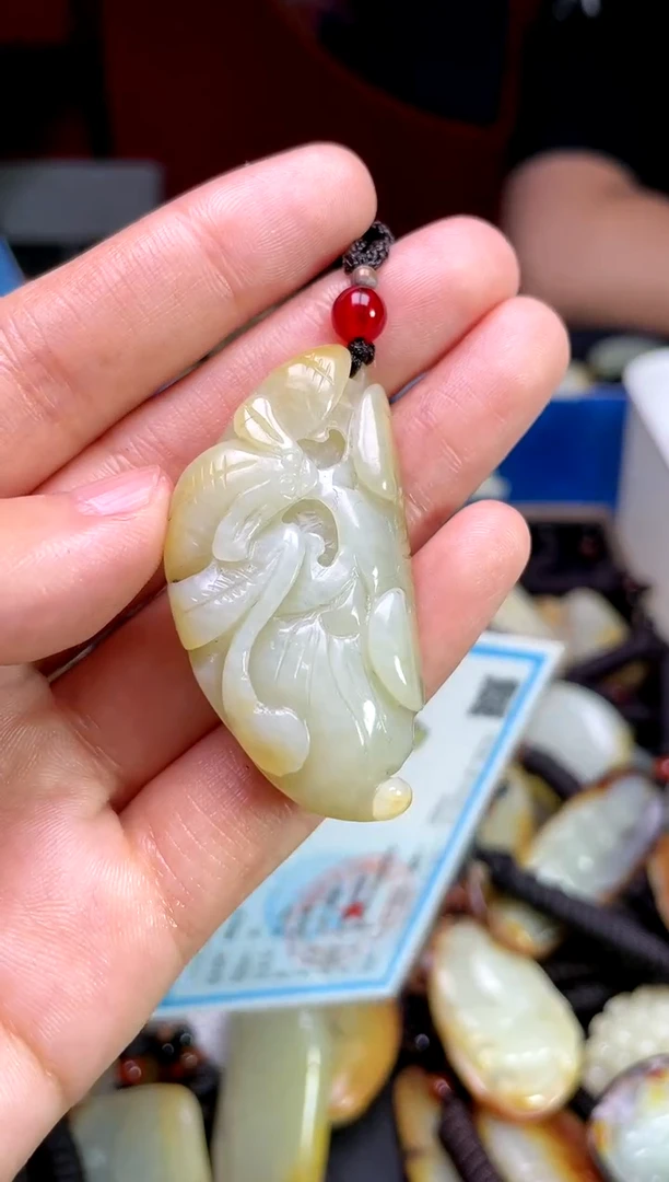 【闪购商品】和田玉颈饰未镶嵌1