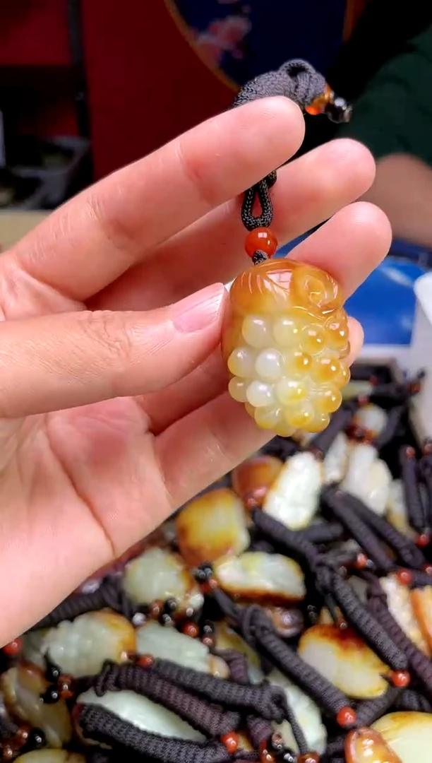 【闪购商品】和田玉颈饰未镶嵌131