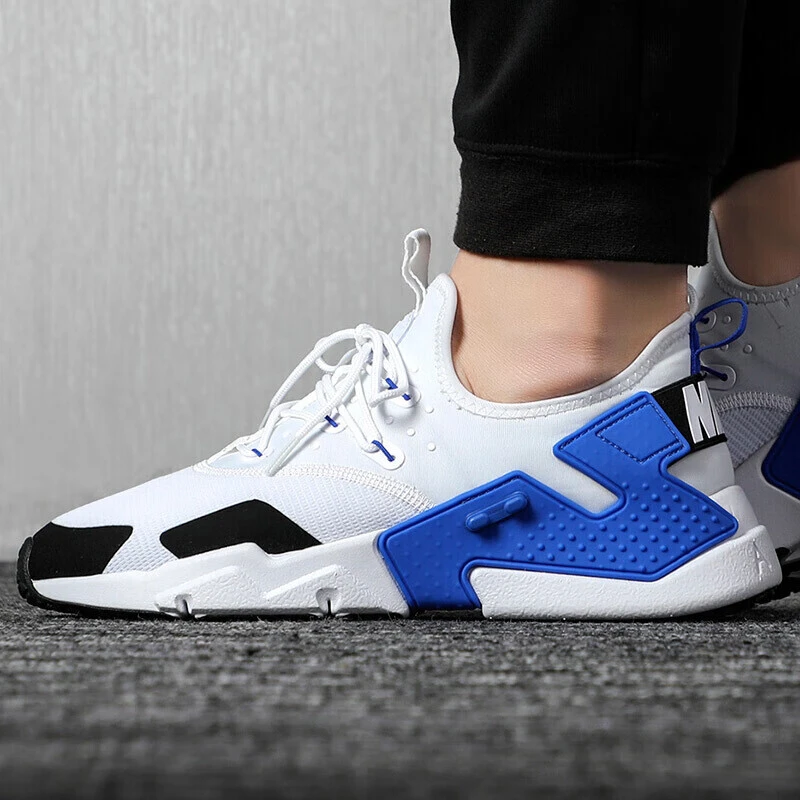 NIKE耐克AIR HUARACHE 华莱士休闲鞋AH7334-106