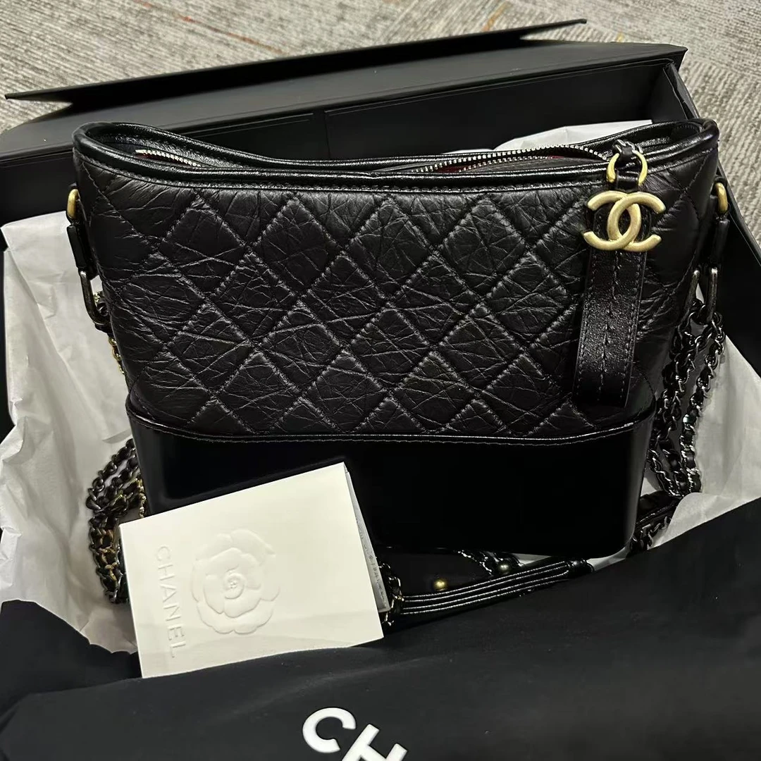 全新未使用 Chanel/香奈儿 全新芯片款香奈儿新中号流浪包包展