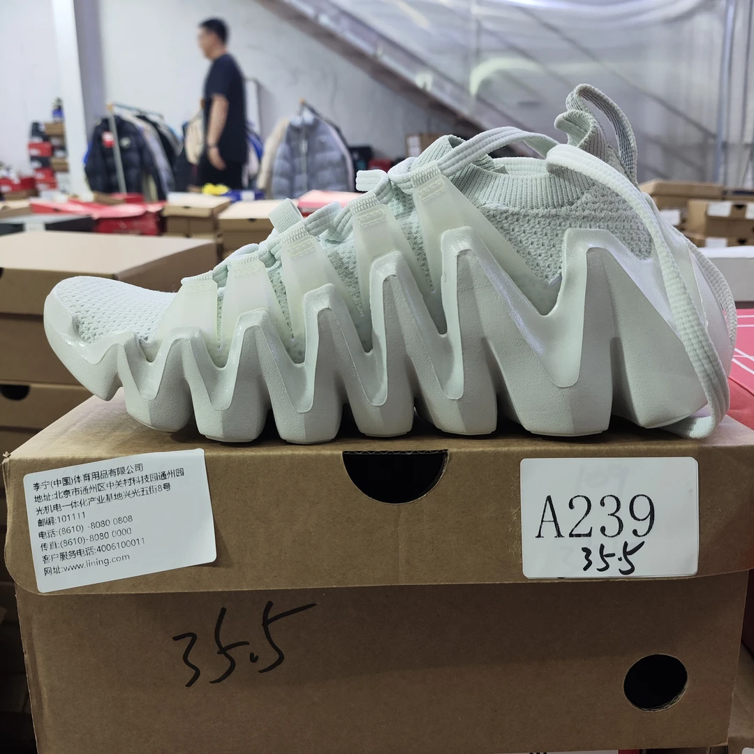 李宁孤货-运动鞋-A239