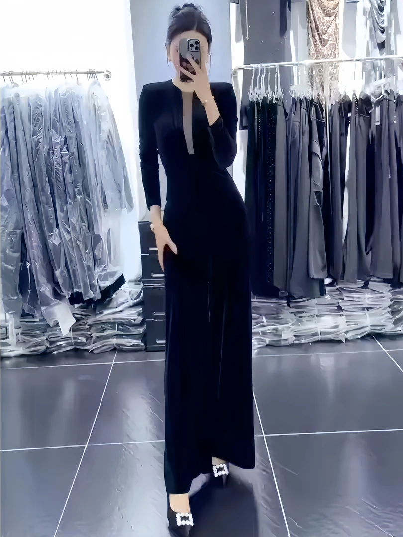 高级感V领女神范连衣裤洋气时尚三角高端连体裤约会新款爆款2024