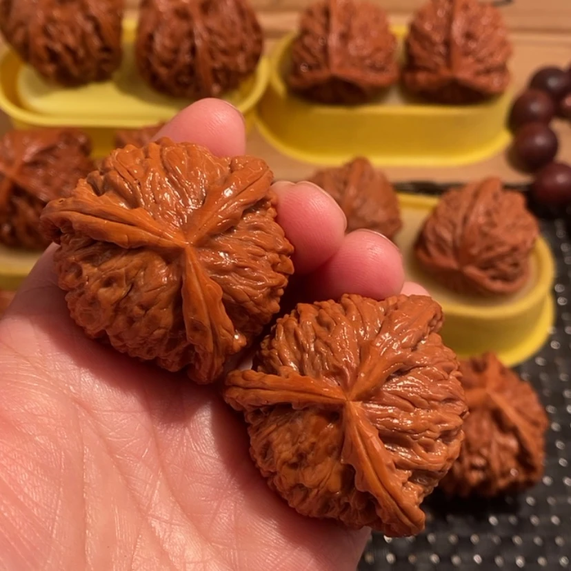 【闪购商品】核桃核雕不*人