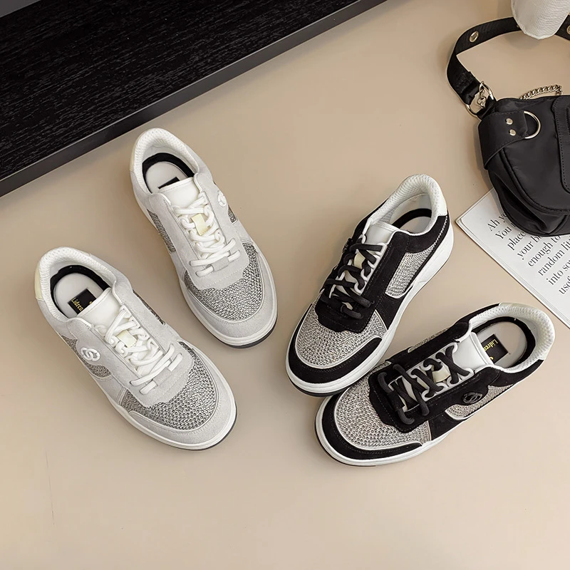 2024年秋冬新款小香风双圈厚底系带亮钻圆头休闲运动板鞋单鞋女潮