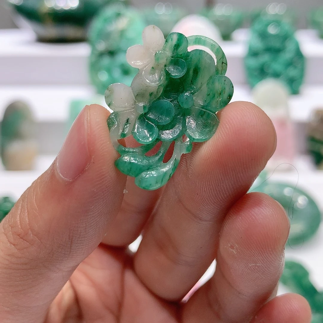 独山玉挂件未镶嵌