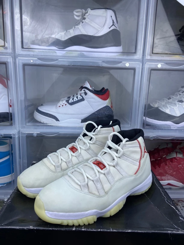 捡漏!Nike休闲鞋aj11兔八哥44.5码原盒94新
