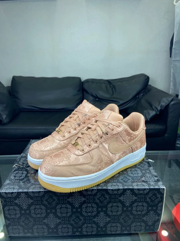 Nike休闲鞋AF1粉丝绸42.5码原盒96新中古低帮粉色潮流时尚男鞋
