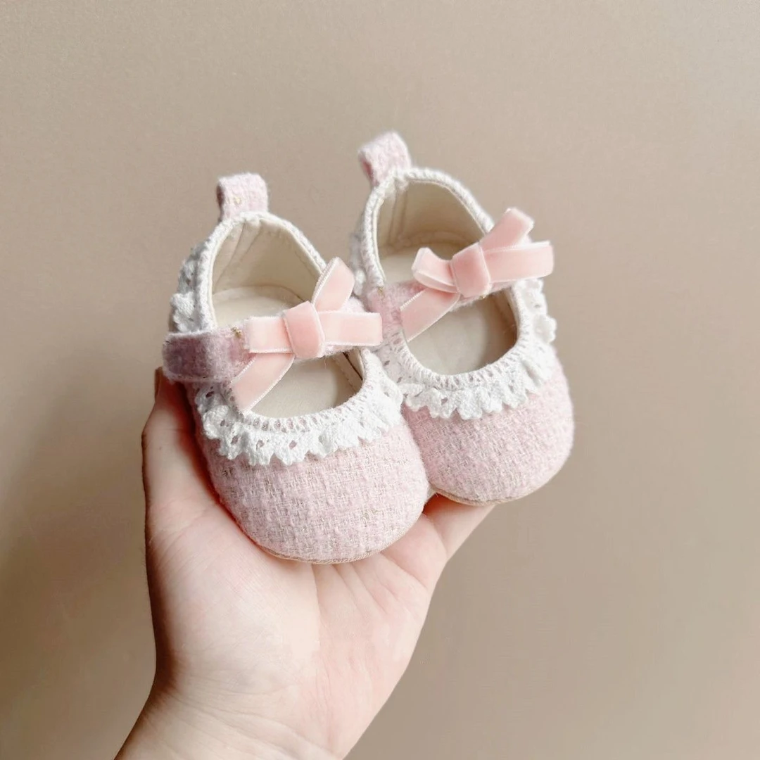 春秋婴儿鞋子0-1岁软底不掉跟布鞋6-12个月女宝公主鞋防滑学步鞋