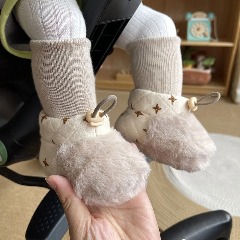 婴儿冬季鞋袜加绒0-1岁保暖不掉鞋男女宝宝棉鞋6-12个月软底新生7