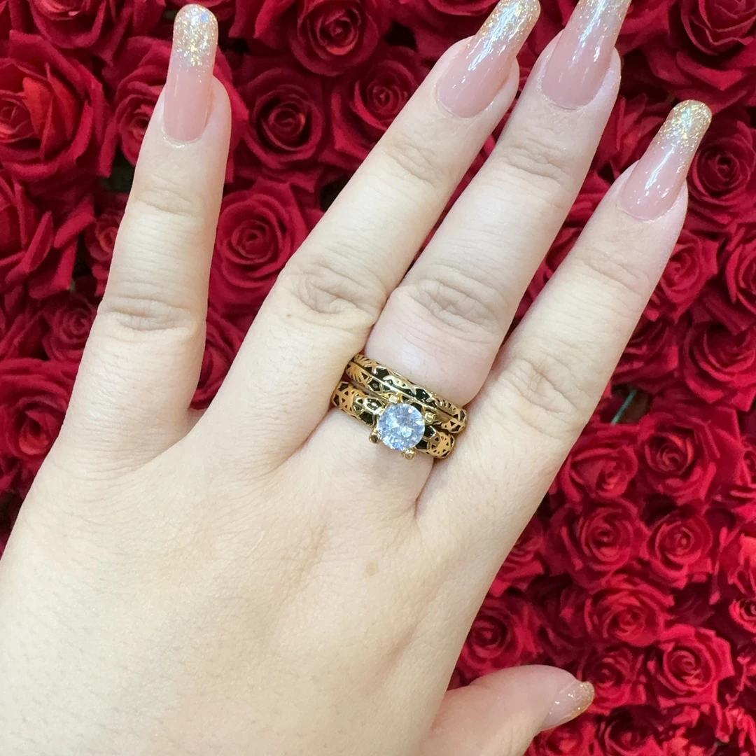 钛钢合成锆石戒指 哈尼西牧钛钢时尚素款戒指#0005979