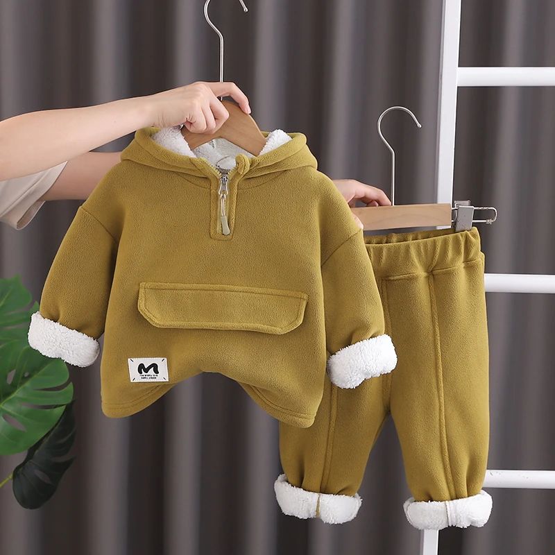 男宝宝秋冬套装2023新款婴儿童装洋气男童冬季加绒加厚卫衣两件套