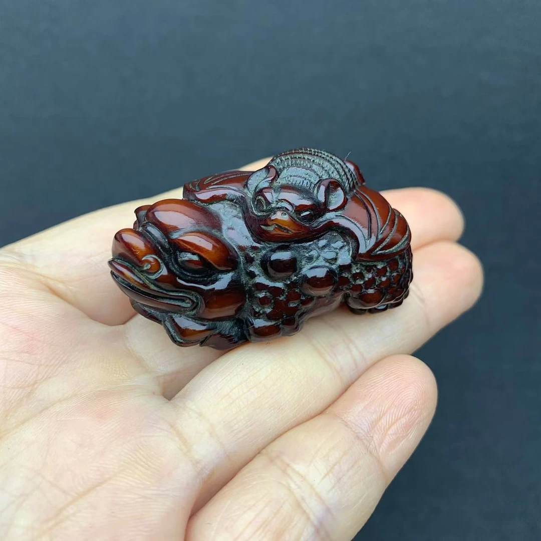 非金属皮质吊坠 时尚精美牦牛角手工雕刻金蟾吊坠男女款民族风